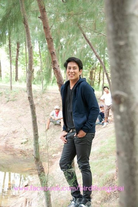 เบิร์ด ธงไชย เบี้องหลัง Mv. ร้องไห้ทำไม