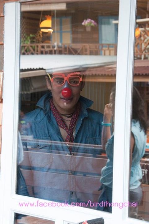 เบิร์ด ธงไชย เบี้องหลัง Mv. ร้องไห้ทำไม