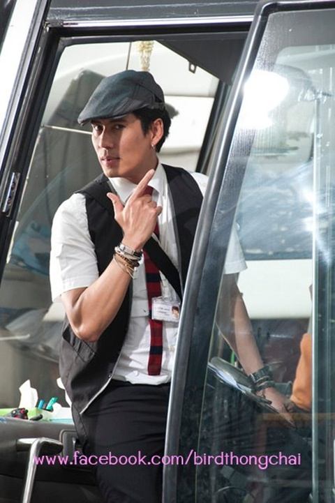 เบิร์ด ธงไชย เบี้องหลัง Mv. ร้องไห้ทำไม