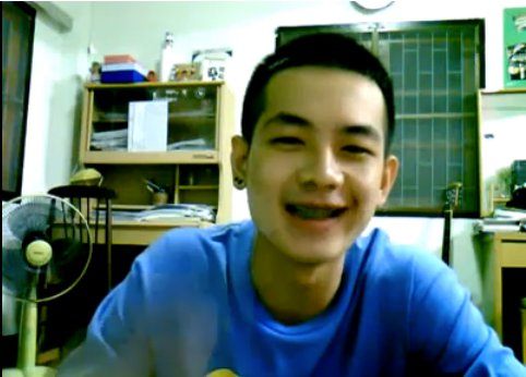 เอิร์ธ ธวัช พรรัตนประเสริฐ