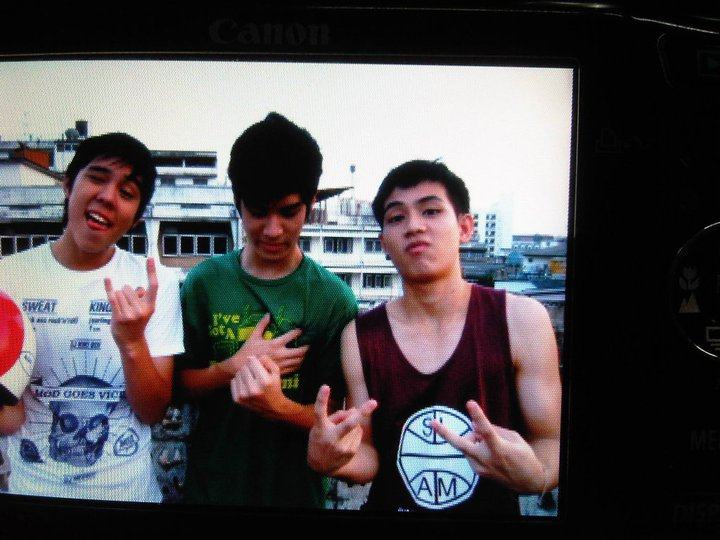 เอิร์ธ ธวัช พรรัตนประเสริฐ