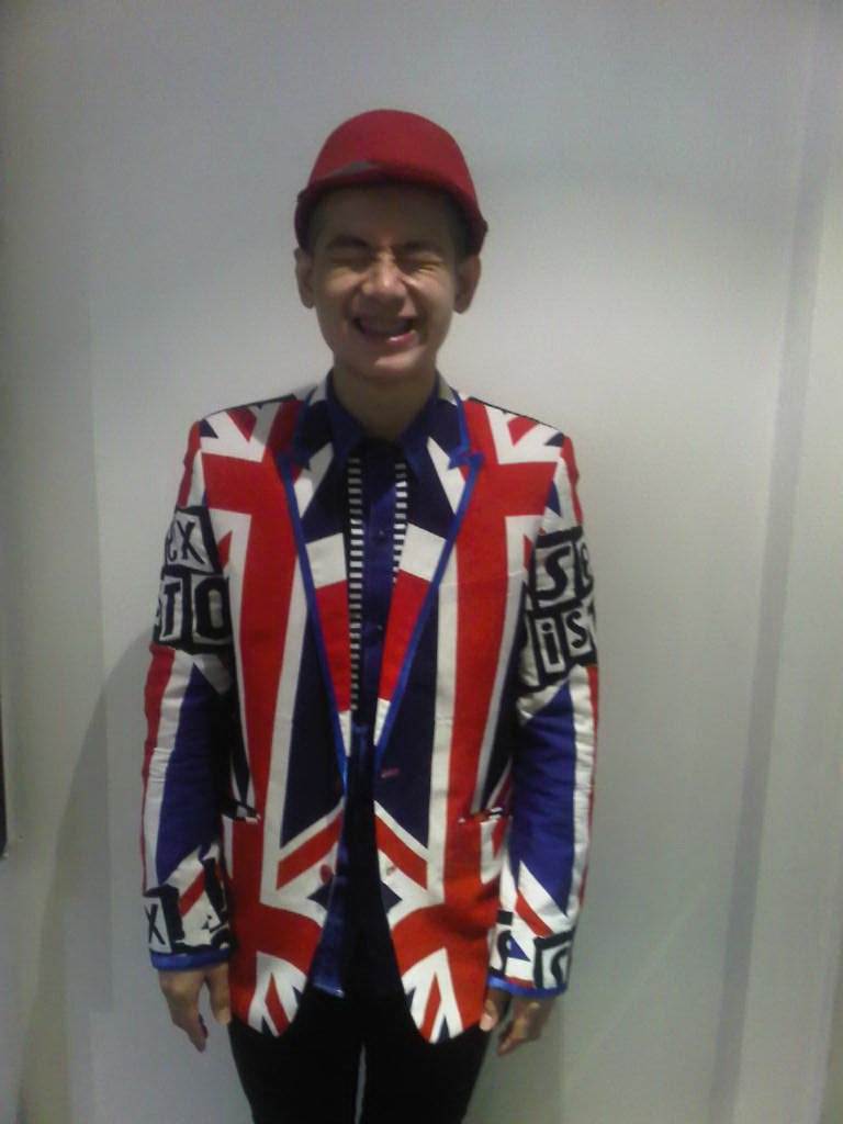 เอิร์ธ ธวัช พรรัตนประเสริฐ