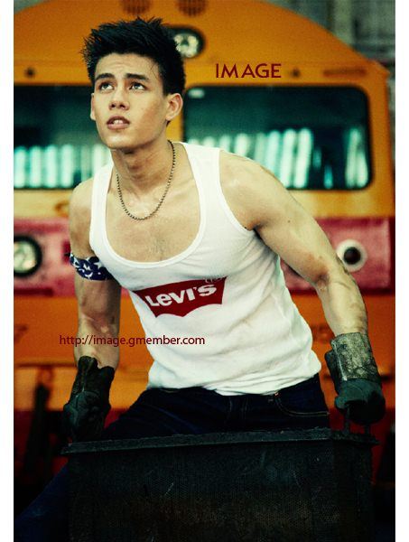 สี่หนุ่มลีวายส์ @ IMAGE  no.9 September 2011