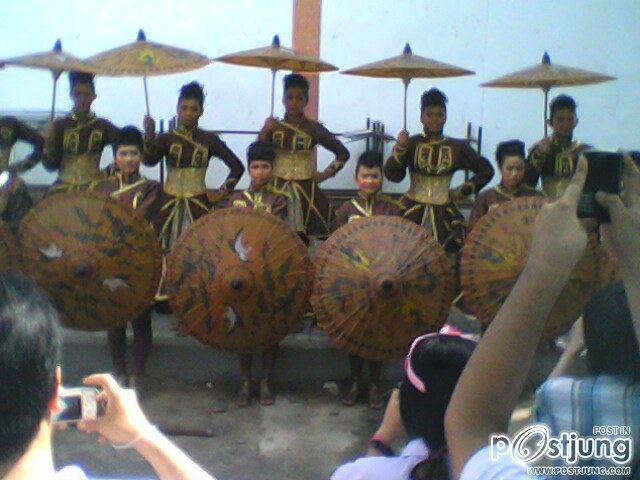 รับสอนหลีดเดอร์ หลีดแดน การแสดง แต่หน้า ทำผม คระ