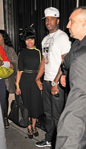 กรีสส คนสวยโดนบดบัง