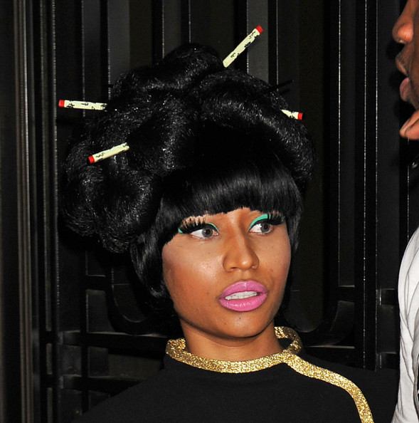 อย่าซูมหน้าชั้นสิ >.<