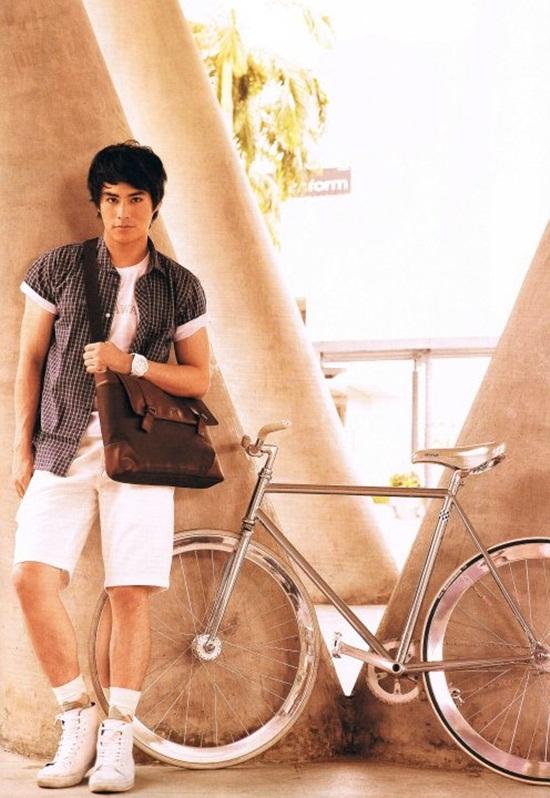 ต้าร์-นาวิน เยาวพลกุล @ TOUCH MAGAZINE vol.1 no.11 September 2011