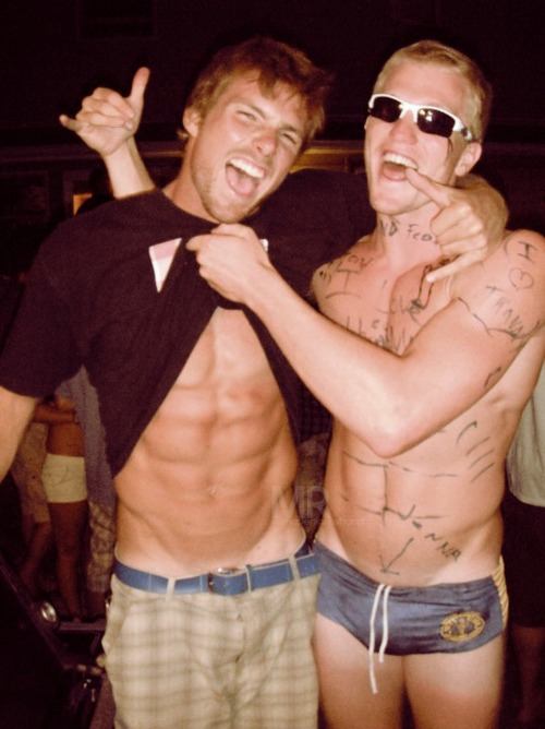 ฝรั่งกับหุ่นเซ็กซี่