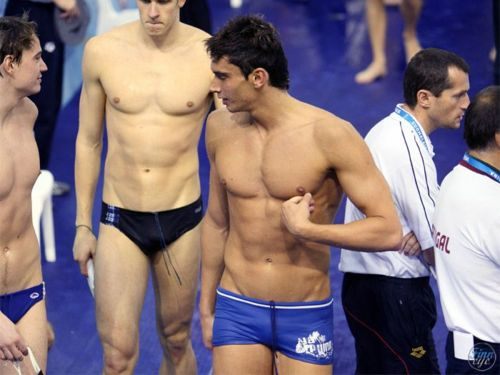 นักกีฬาหุ่นเฟิร์ม