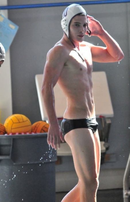 นักกีฬาหุ่นเฟิร์ม