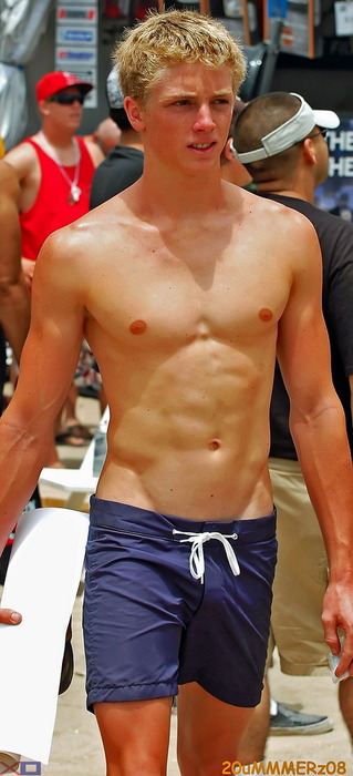 นักกีฬาหุ่นเฟิร์ม