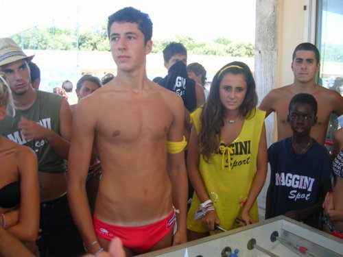 นักกีฬาหุ่นเฟิร์ม