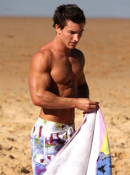 นักกีฬาอวดหุ่นสวย