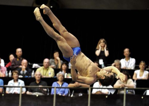 นักกีฬาอวดหุ่นสวย