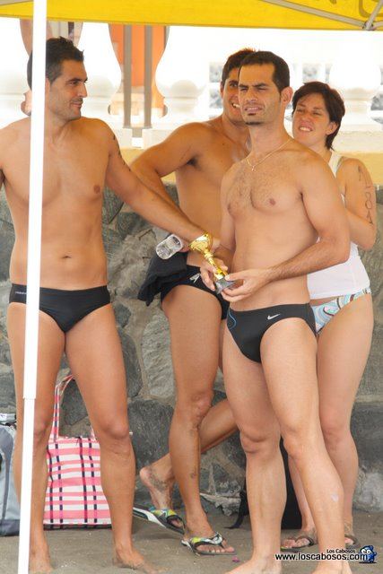 นักกีฬาอวดหุ่นสวย