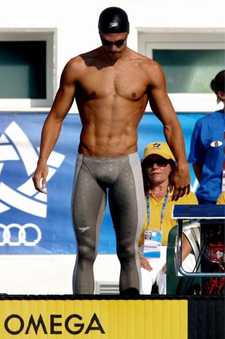 นักกีฬาอวดหุ่นสวย