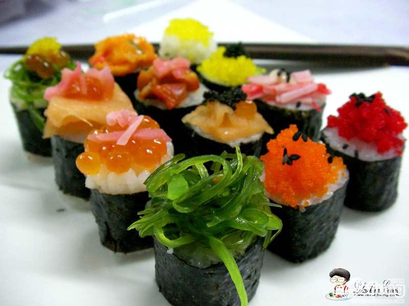 เปลี่ยนบรรยากาศกินอาหารญีุ่ปุ่นกันคะ >.<