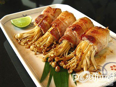 เปลี่ยนบรรยากาศกินอาหารญีุ่ปุ่นกันคะ >.<