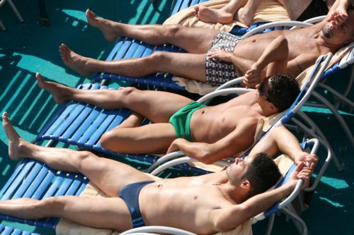 หนุ่มๆกัััับหุ่นน่ากิน