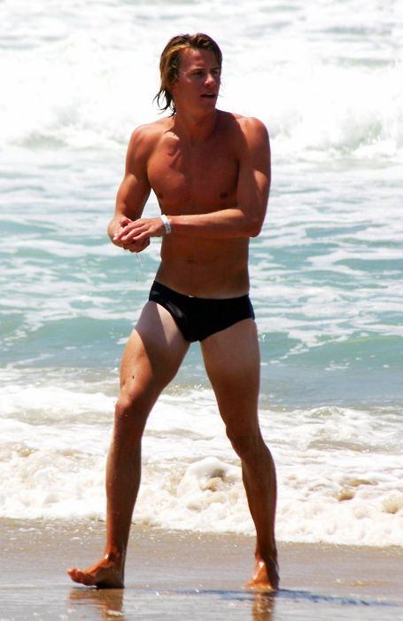 หนุ่มๆกัััับหุ่นน่ากิน