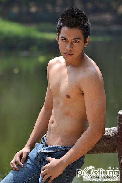 เอาหนุ่มๆ หล่อ หน้าบ้านๆ มาฝากทุกคนค่ะ