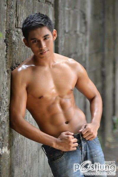 เอาหนุ่มๆ หล่อ หน้าบ้านๆ มาฝากทุกคนค่ะ