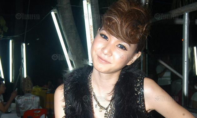 โฟร์ ศกลรัตน์ วรอุไร (Sakolrat Woraurai)