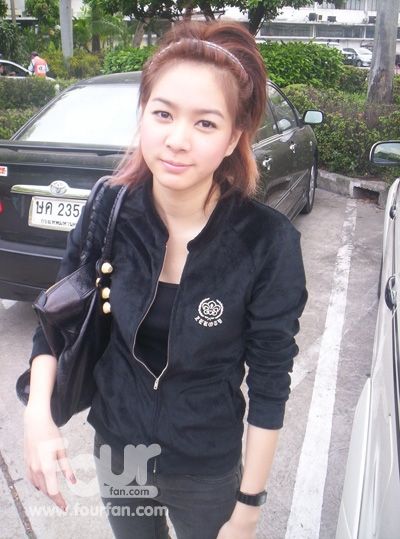 โฟร์ ศกลรัตน์ วรอุไร (Sakolrat Woraurai)