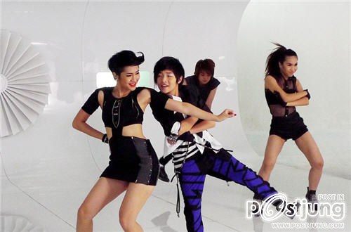 มาดูสาวเปรี้ยวคนนี้  P.O.I