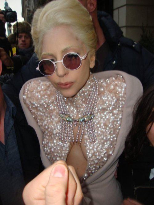 Lady Gaga ที่สุดของวงการแฟชั่นเพลง
