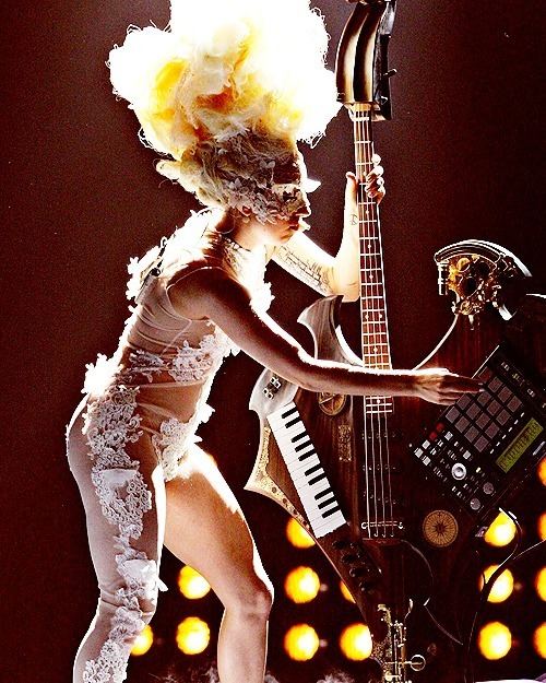 Lady Gaga ที่สุดของวงการแฟชั่นเพลง