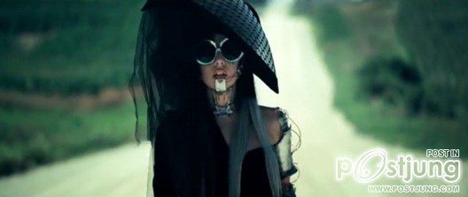 Yo&uuml; And I fashion