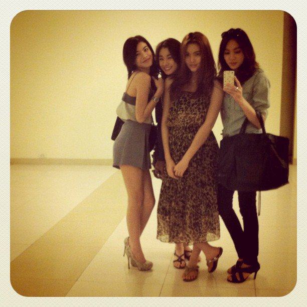 โฟร์ ศกลรัตน์ @ Instagram