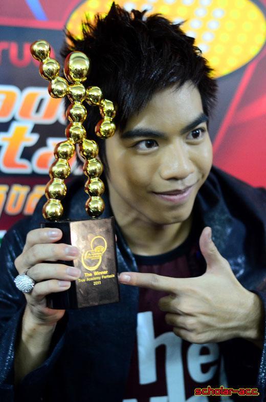 ต้น-ธนษิต จตุรภุช (V9) คว้าแชมป์สุดยอดนักล่าฝัน AF8