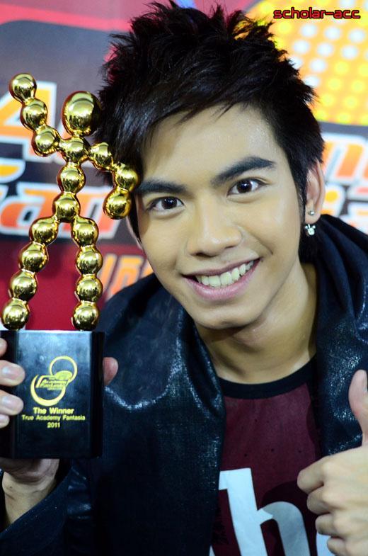 ต้น-ธนษิต จตุรภุช (V9) คว้าแชมป์สุดยอดนักล่าฝัน AF8