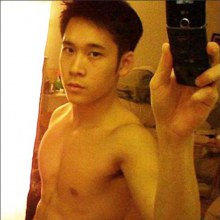 หนุ่มๆ ยามเย็น By Chay-ake