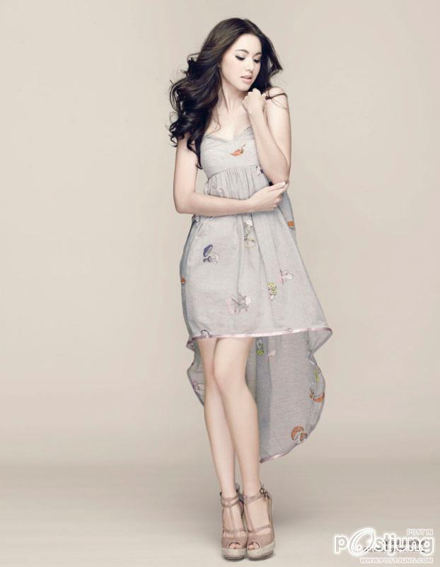 ใหม่ ดาวิก้า โฮร์เน่ @ กุลสตรี vol. 41 no. 977 September 2011