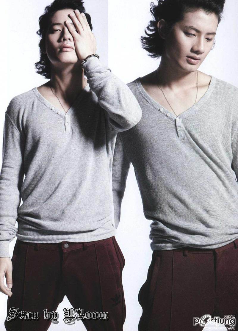 เป้-อารักษ์ @ Watsons Magazine vol.6 Aug.-Sep.2011