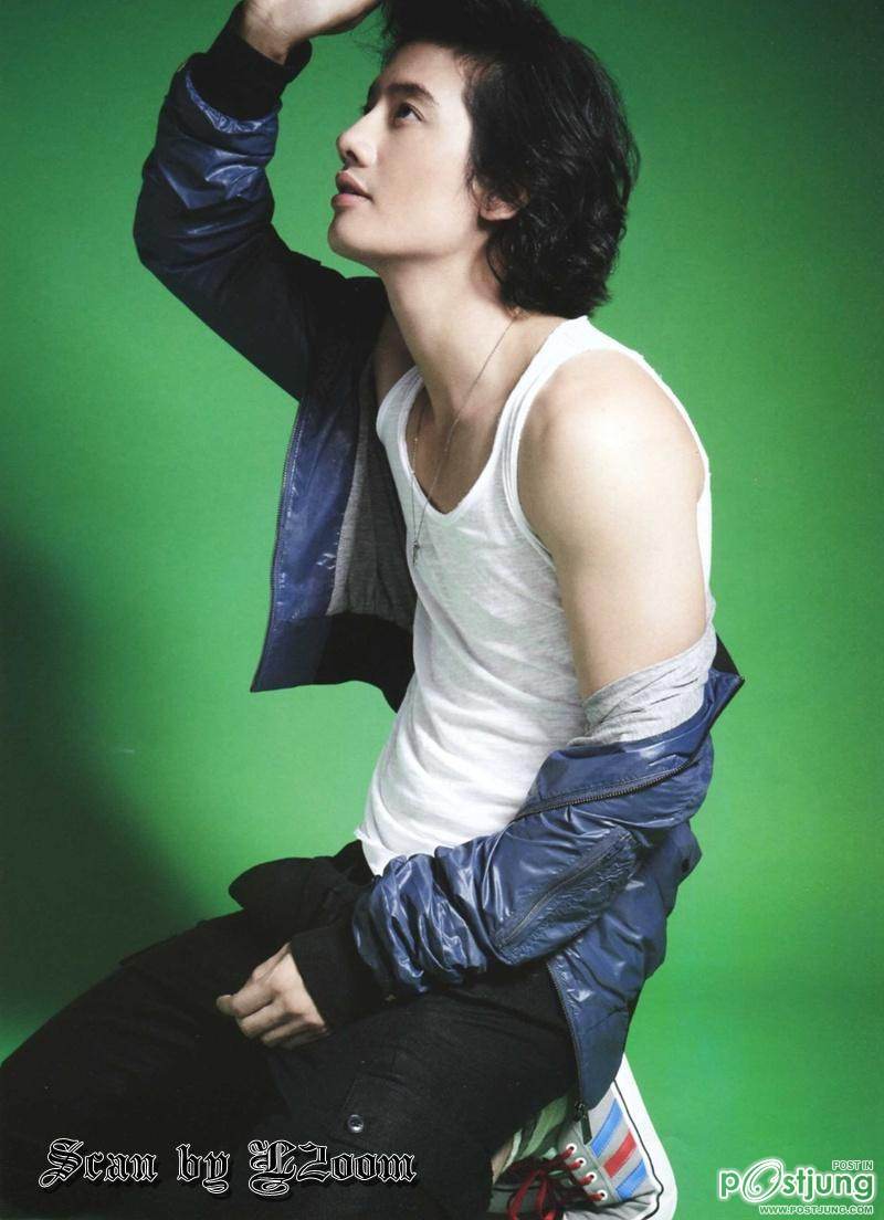 เป้-อารักษ์ @ Watsons Magazine vol.6 Aug.-Sep.2011