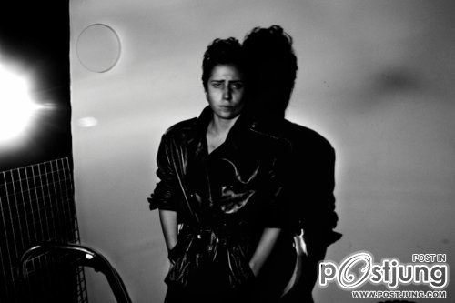 Lady Gaga มีรูปมาไว้ให้เก็บกัน