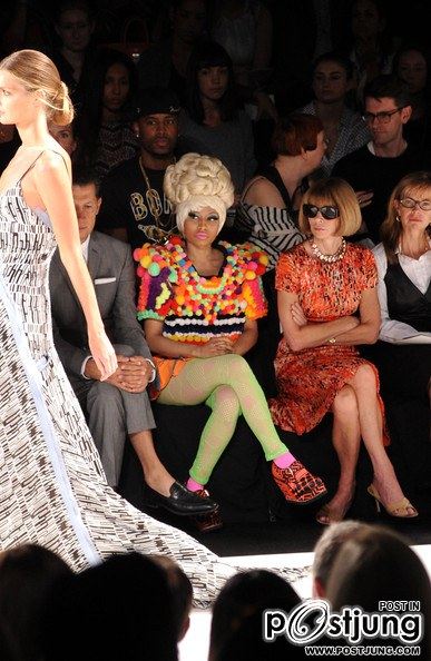 Carolina Herrera - Front Row - Spring 2012 Mercedes-Benz Fashion Week