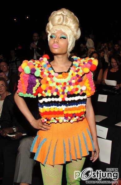 Carolina Herrera - Front Row - Spring 2012 Mercedes-Benz Fashion Week