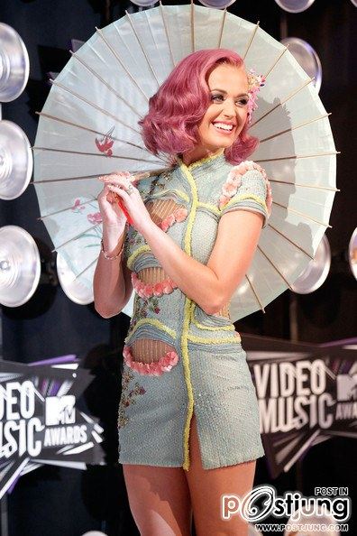 Katy Perry AT MTV Video Music Awards 2011