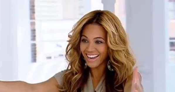 Beyonce ไปเยี่ยม X Factor Australia 2011 คร่าาาา