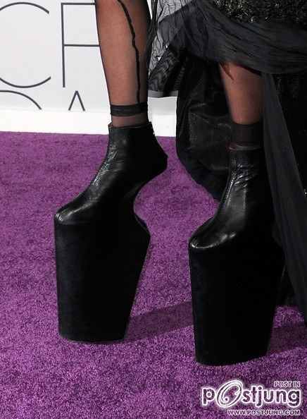LADY GAGA AT  CFDA Fashion Awards 2011