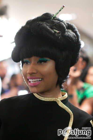 Nicki Minaj - Giuseppe Zanotti Design Fashion's Night Out