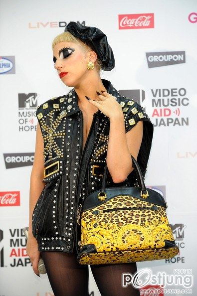 LADY GAGA AT MTV Video Music Aid Japan