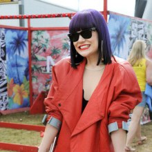 Jessie J ที่งาน V Festival พร้อมลุคใหม่สุดเปรี้ยว!