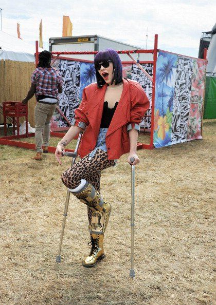 Jessie J ที่งาน V Festival พร้อมลุคใหม่สุดเปรี้ยว!