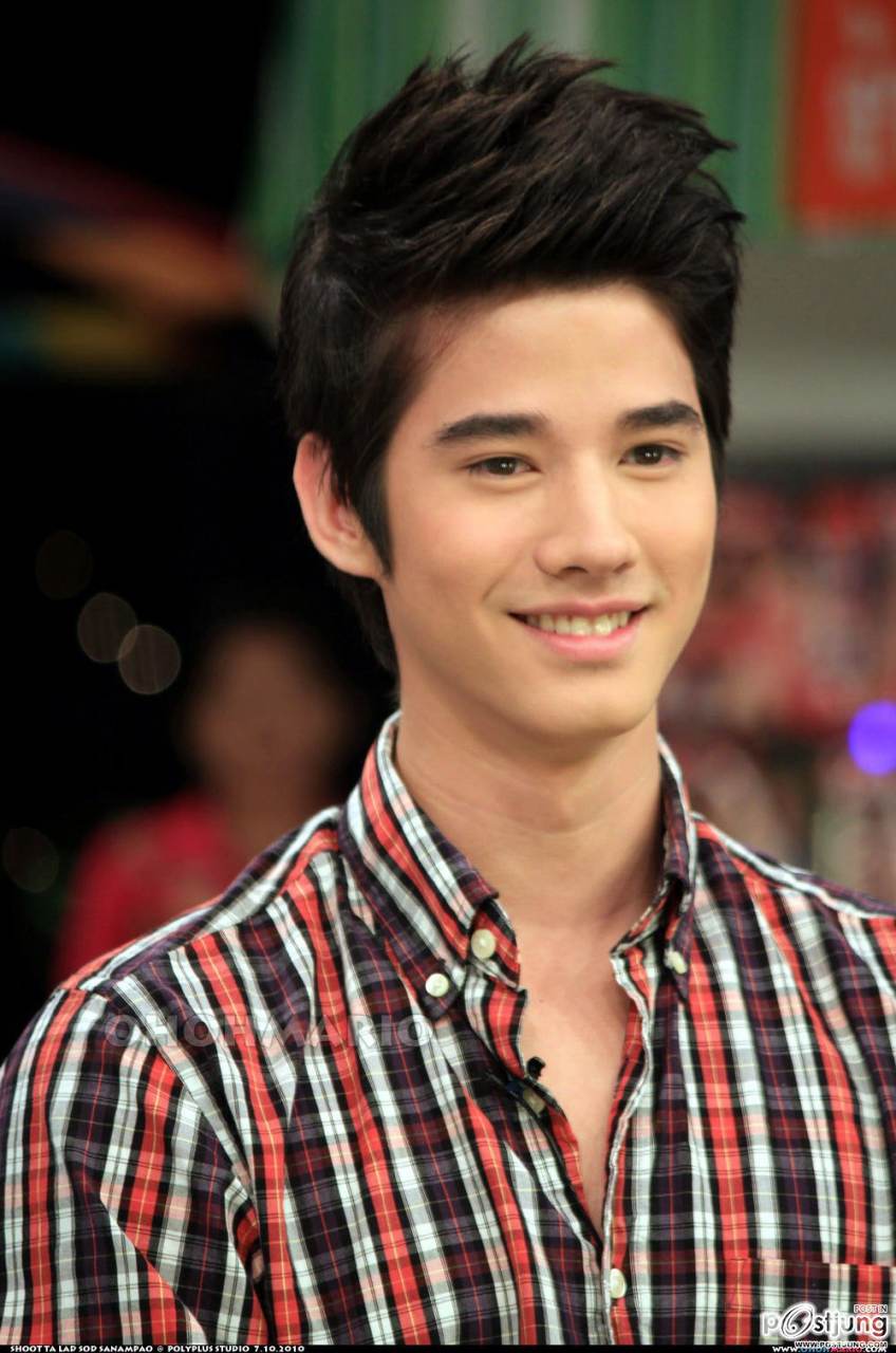 รอยยิ้มกับสายตาที่คุณหลงใหล